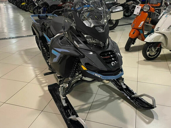 2023 BRP Lynx Commander 900, чёрный, 1799400 рублей
