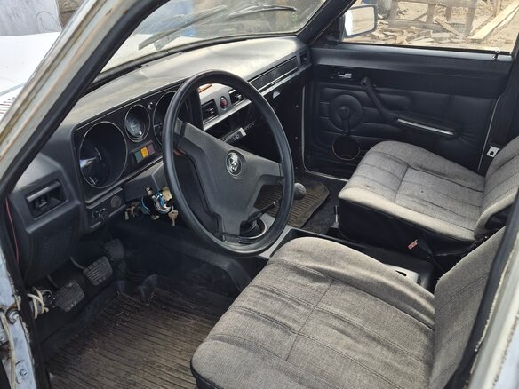 1986 ГАЗ 24 «Волга» 2411 II (2410), белый, 60000 рублей - вид 2