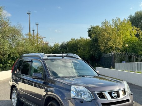 2011 Nissan X-Trail II Рестайлинг, серый, 1430000 рублей, вид 1