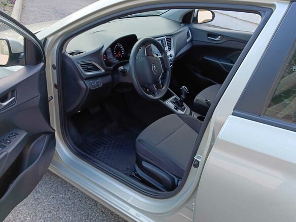 2019 Hyundai Solaris II, бежевый, 1999900 рублей - вид 10