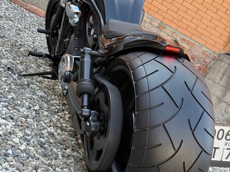 2004 Harley-Davidson V-Rod, чёрный, 2800000 рублей, вид 3