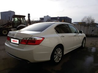 2013 Honda Accord IX, белый, 1650000 рублей, вид 3