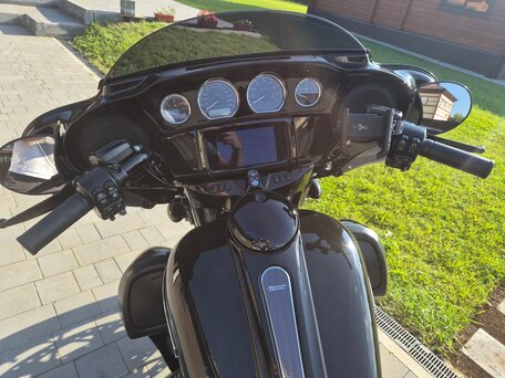2019 Harley-Davidson Street Glide Special, чёрный, 2000000 рублей, вид 2