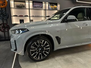 2026 BMW X5 40d IV (G05/G18) Рестайлинг, серый, 17000000 рублей, вид 3