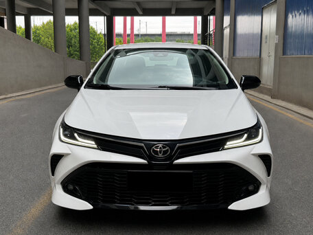 2022 Toyota Corolla XII (E210), белый, 1490000 рублей, вид 2