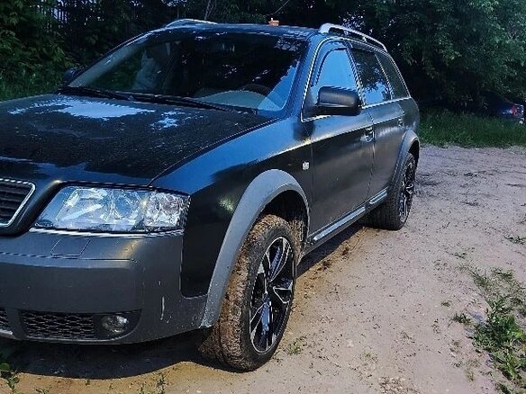 2002 Audi A6 allroad I (C5), чёрный, 400000 рублей - вид 2