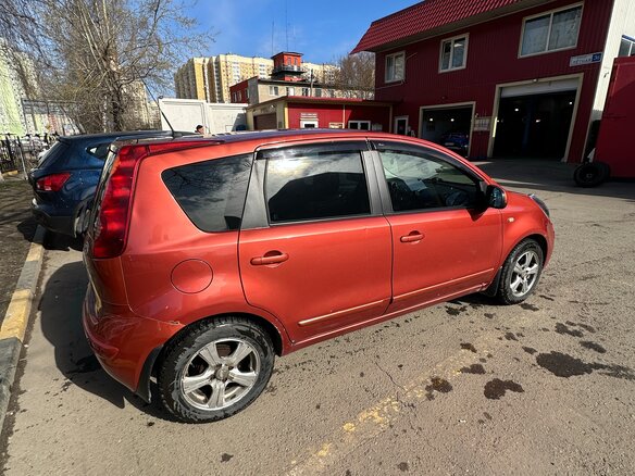 2007 Nissan Note I, оранжевый, 440000 рублей - вид 2