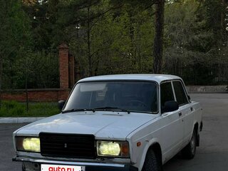 2004 Lada (ВАЗ) 2107, белый, 115000 рублей, вид 1