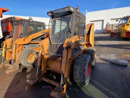 2009 Case CE 440, жёлтый, 950000 рублей, вид 1