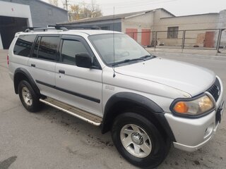 2002 Mitsubishi Montero Sport I, серебристый, 666000 рублей, вид 3