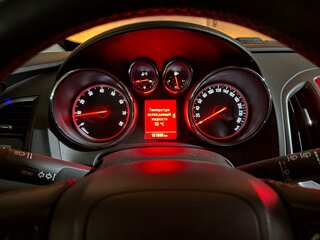 2013 Opel Astra GTC J Рестайлинг, жёлтый, 920000 рублей, вид 5