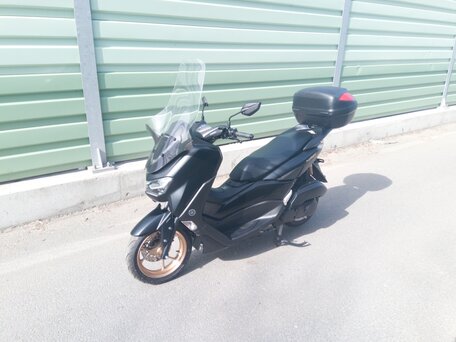 2023 Yamaha NMAX, чёрный, 425000 рублей, вид 1