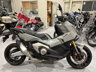 2025 Honda X-ADV, серый, 1840000 рублей, вид 1