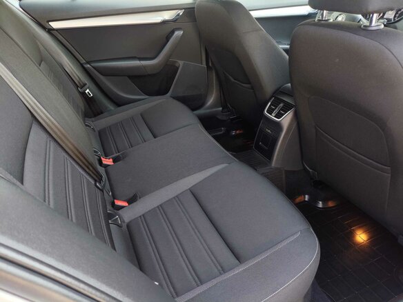 2019 Skoda Octavia III (A7) Рестайлинг, серебристый - вид 13