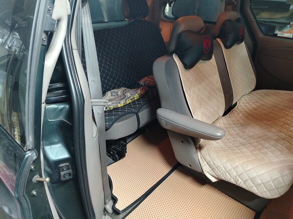2001 Dodge Caravan 3-speed IV, зелёный, 355000 рублей - вид 14