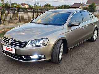 2013 Volkswagen Passat B7, бежевый, 1800000 рублей, вид 1