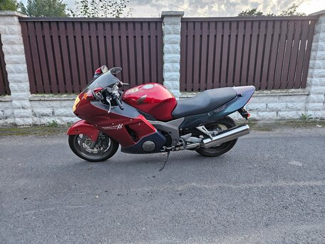2000 Honda CBR 1100 XX, красный, 400000 рублей, вид 2