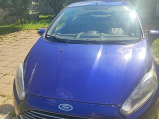2016 Ford Fiesta Mk6 Рестайлинг, синий, 650000 рублей, вид 1