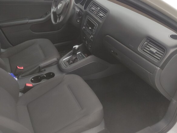 2015 Volkswagen Jetta VI Рестайлинг, белый, 1000000 рублей - вид 8