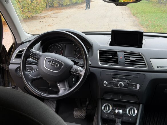 2014 Audi Q3 I (8U), коричневый, 2150000 рублей - вид 9