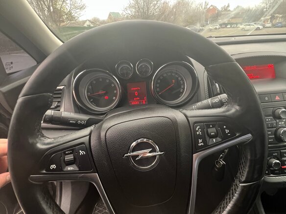 2011 Opel Astra J, чёрный, 600000 рублей - вид 6