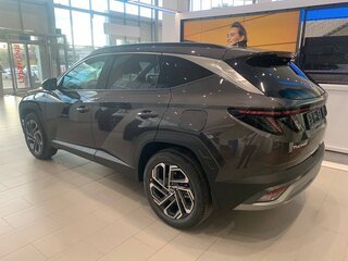 2026 Hyundai Tucson IV Рестайлинг, коричневый, 4900000 рублей, вид 4