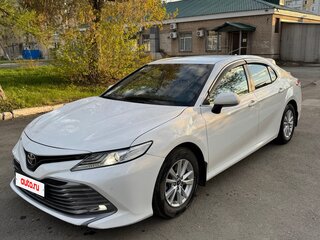 2018 Toyota Camry VIII (XV70), белый, 2100000 рублей, вид 2