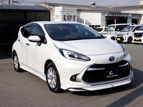 Toyota Aqua II