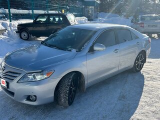 2010 Toyota Camry VI (XV40) Рестайлинг, серебристый, 1250000 рублей, вид 1