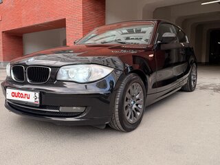2011 BMW 1 серии 116i I (E81/E82/E87/E88) Рестайлинг, чёрный, 990000 рублей, вид 1