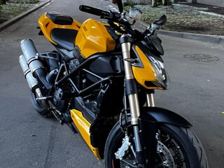 2011 Ducati Streetfighter, жёлтый, 450000 рублей, вид 4