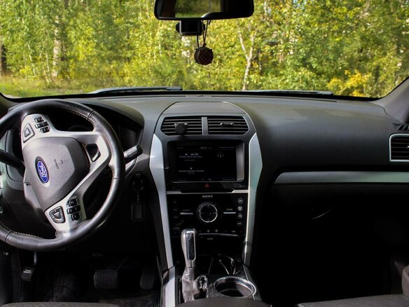 2014 Ford Explorer Sport V, чёрный, 2200000 рублей - вид 18
