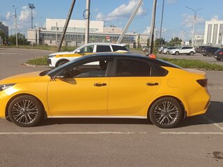 2021 Kia K3 II, жёлтый, 1700000 рублей, вид 4