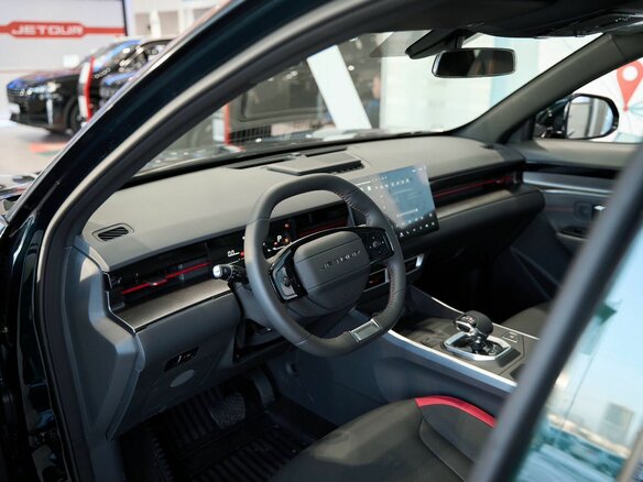 2026 Jetour Dashing I, зелёный, 2759900 рублей - вид 4