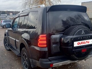 2008 Mitsubishi Pajero IV, чёрный, 1680000 рублей, вид 3
