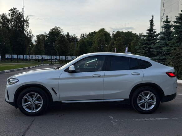2021 BMW X4 20i II (G02) Рестайлинг, белый, 4500000 рублей - вид 13