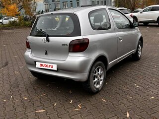 1999 Toyota Yaris I, серебристый, 300000 рублей, вид 2