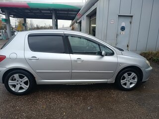 2002 Peugeot 307 I, серебристый, 260000 рублей, вид 2