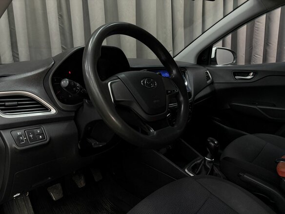 2018 Hyundai Solaris II, белый - вид 4