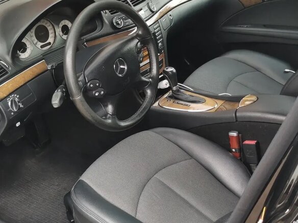 2008 Mercedes-Benz E-Класс 280 III (W211, S211) Рестайлинг, чёрный, 1200000 рублей - вид 8