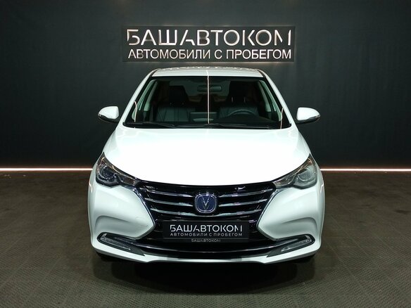 2023 Changan Alsvin, белый, 1070000 рублей - вид 1