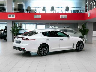 2018 Kia Stinger I, белый, 2090000 рублей, вид 2