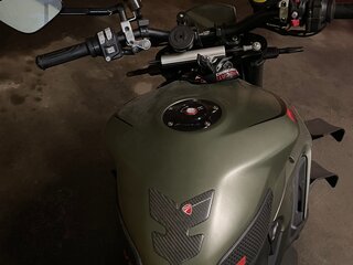 2022 Ducati Streetfighter V2, зелёный, 1800000 рублей, вид 5