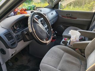 2004 Kia Carnival I Рестайлинг, серый, 450000 рублей, вид 3