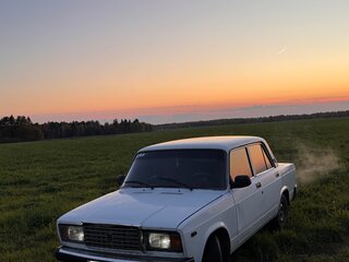 2006 Lada (ВАЗ) 2107, белый, 135000 рублей, вид 1