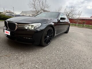 2017 BMW 7 серии 730i VI (G11/G12), чёрный, 2700000 рублей, вид 3