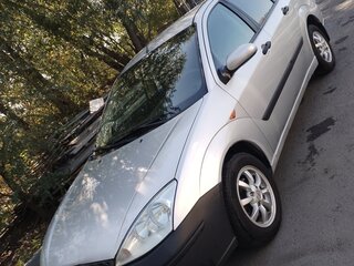 2003 Ford Focus I Рестайлинг, серебристый, 240000 рублей, вид 4