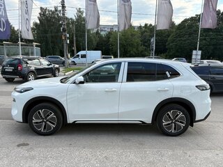 2026 Geely EX5 Гибрид EM-R, белый, 3829990 рублей, вид 4