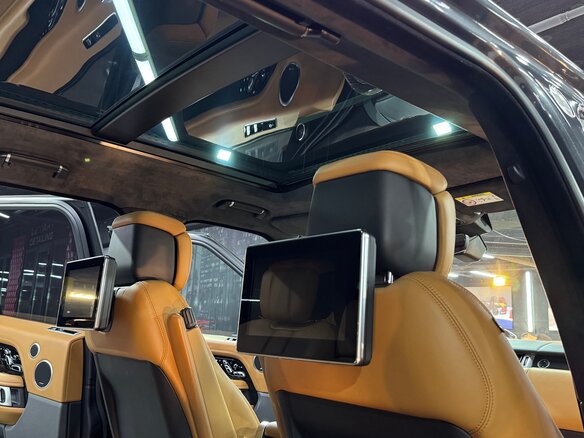 2021 Land Rover Range Rover IV Рестайлинг, серый, 9550000 рублей - вид 19