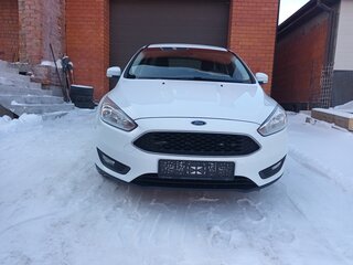 2017 Ford Focus III Рестайлинг, белый, 920000 рублей, вид 3